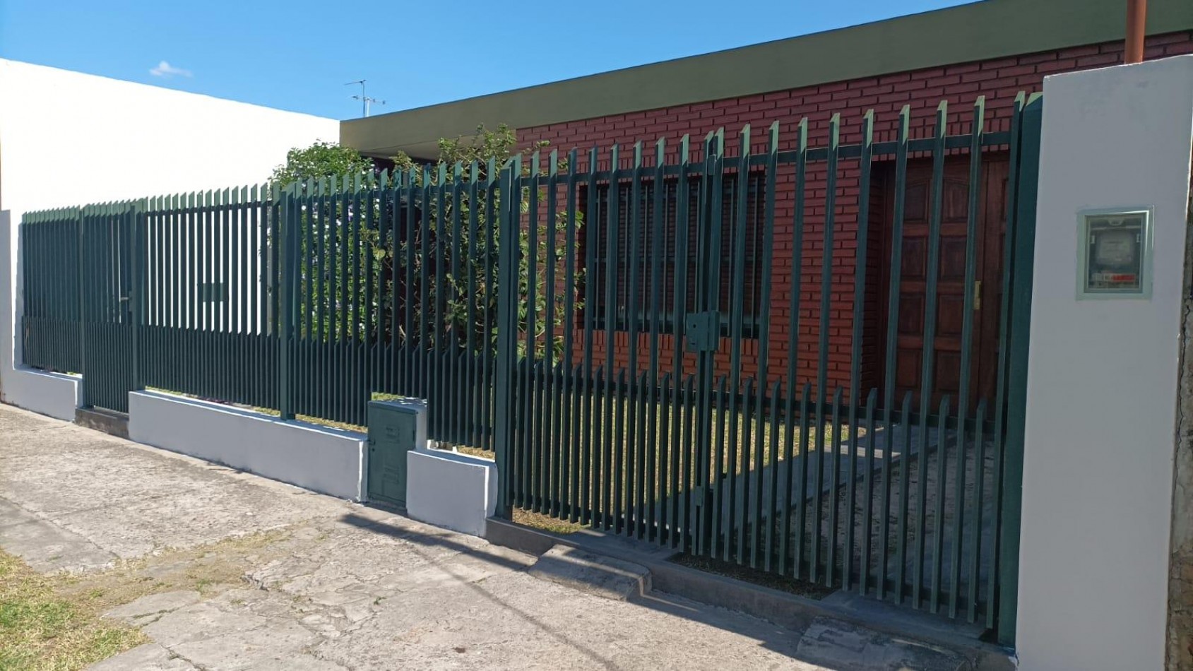 HERMOSA CASA EN VENTA EN JOSE C. PAZ!!