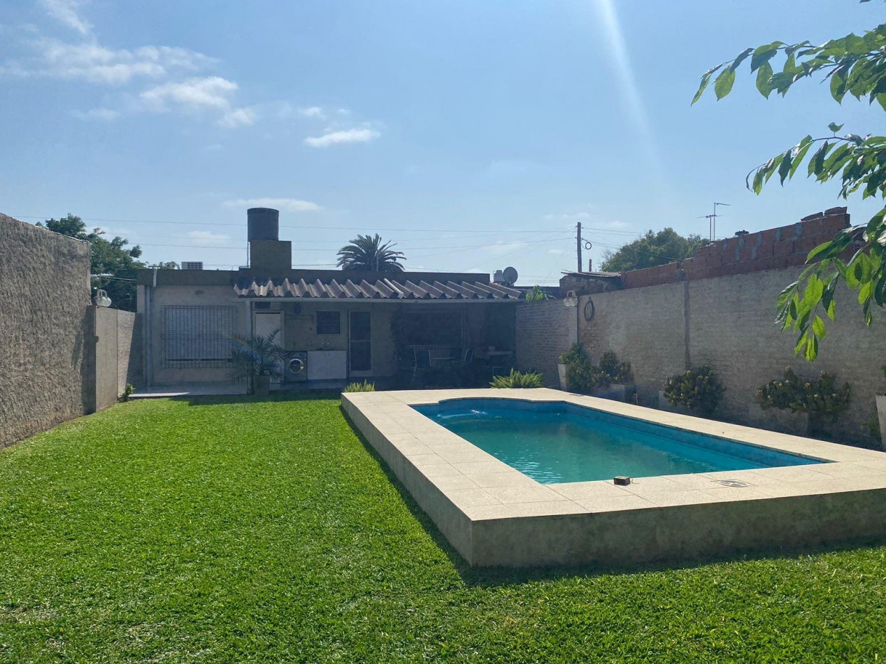 HERMOSA CASA EN VENTA EN JOSE C. PAZ!!