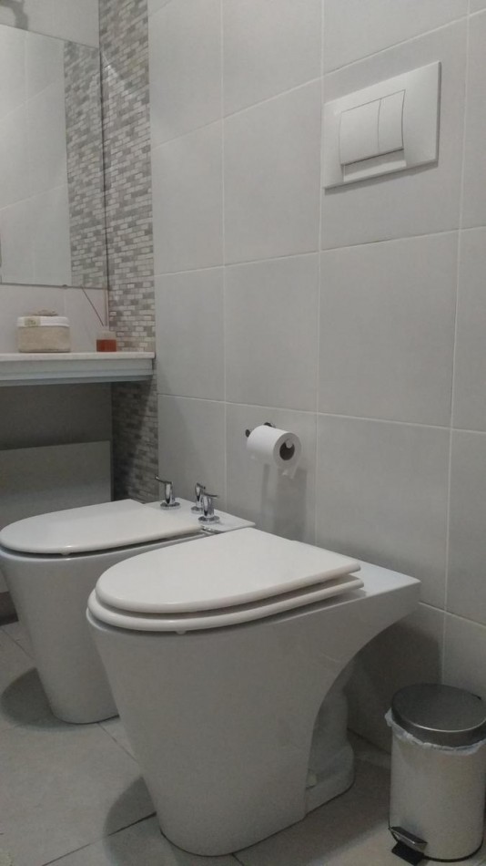 HERMOSA CASA EN VENTA EN JOSE C. PAZ!!