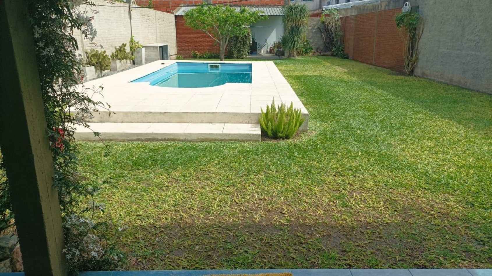 HERMOSA CASA EN VENTA EN JOSE C. PAZ!!