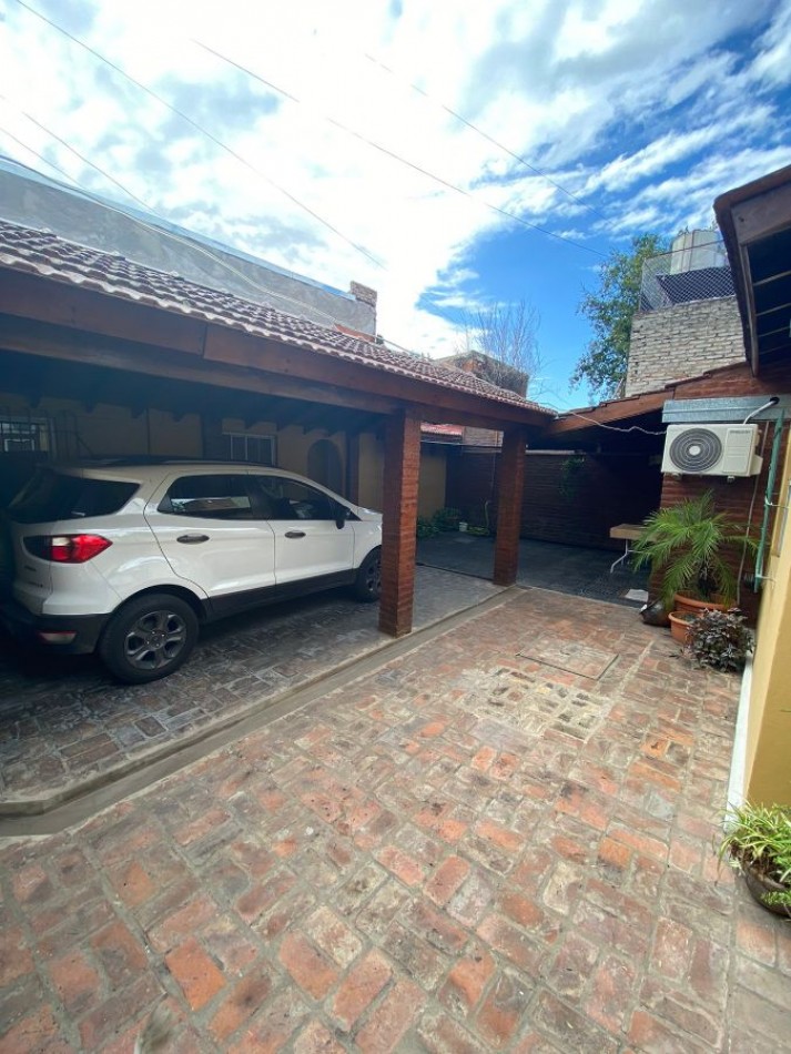 EXCELENTE CASA A LA VENTA EN BELLA VISTA