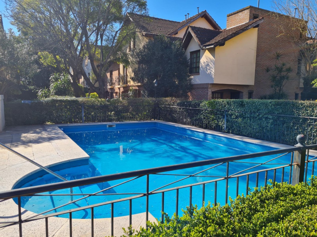 TRIPLEX EN VENTA EN SAN MIGUEL VILLAGE