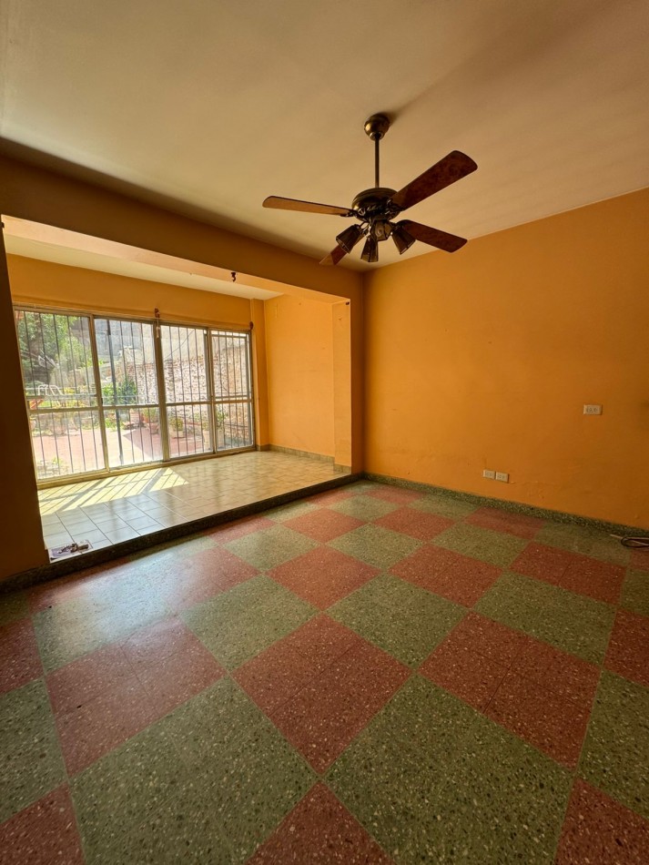 CASA EN VENTA EN BELLA VISTA!!