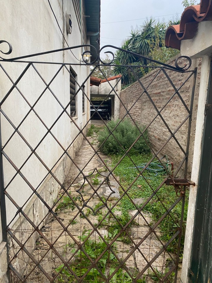 CASA A REFACCIONAR EN VENTA EN BELLA VISTA!!