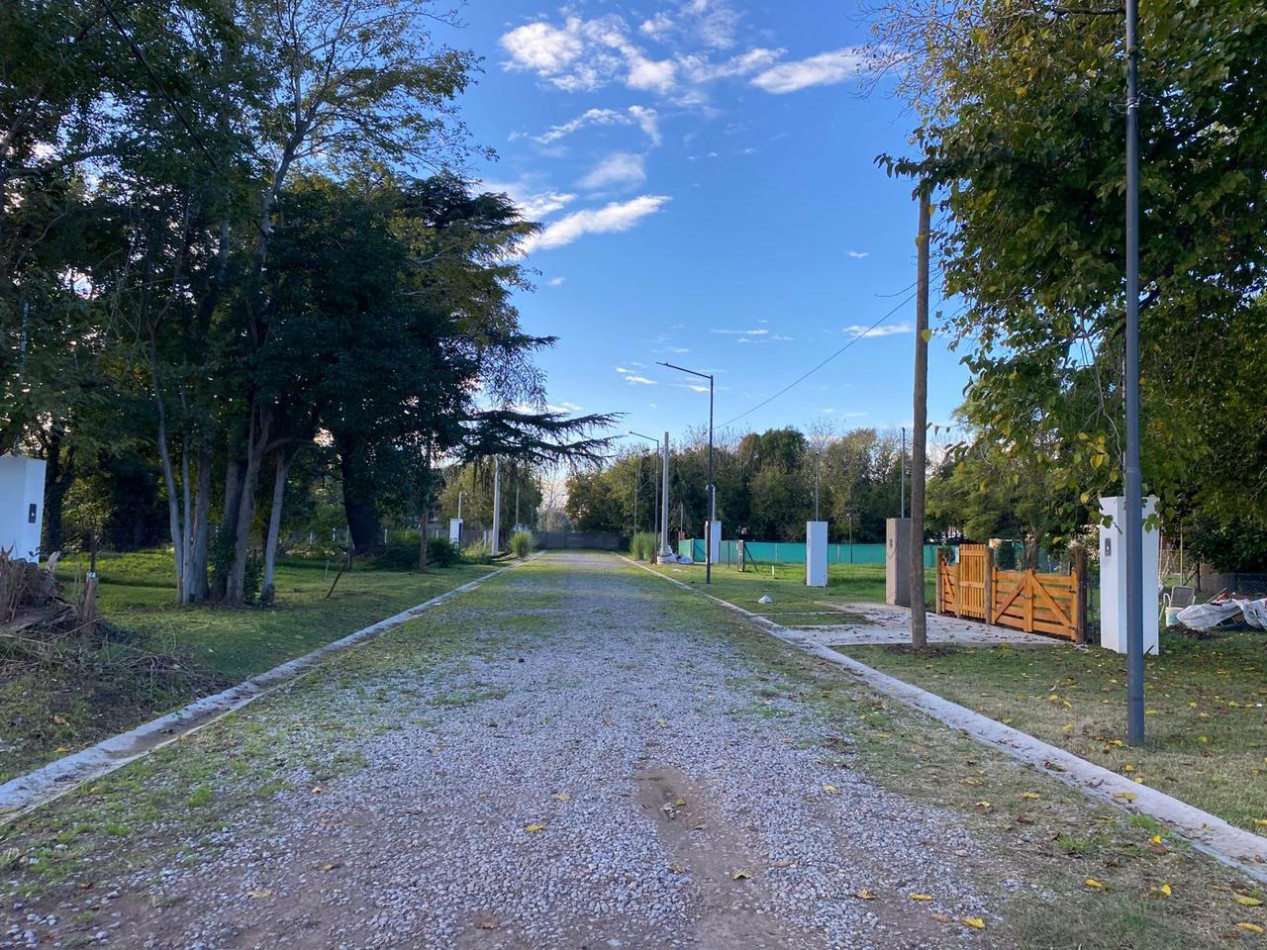 LOTE EN VENTA BARRIO LOS PLUMERILLOS!!