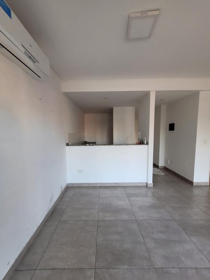 DEPARTAMENTO 2 AMBIENTES EN VENTA EN MUÑIZ!!