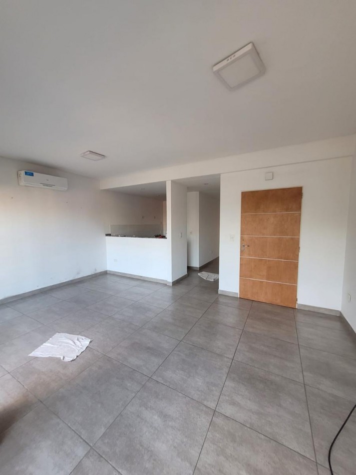 DEPARTAMENTO 2 AMBIENTES EN VENTA EN MUÑIZ!!