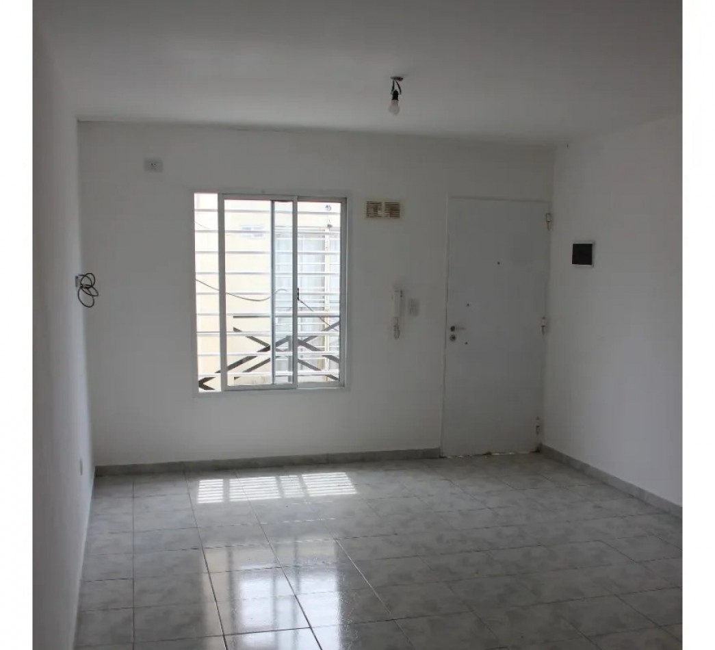 DEPARTAMENTO 2 AMBIENTES EN VENTA EN SAN MIGUEL!!