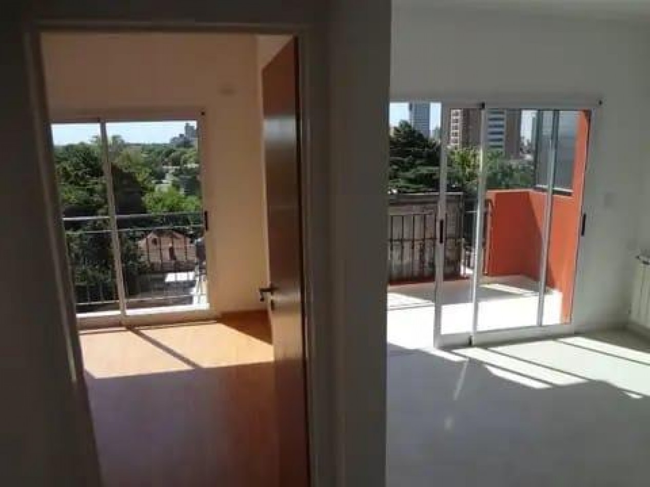 DEPARTAMENTO 2 AMBIENTES EN VENTA EN EDIFICIO MIRADORES II