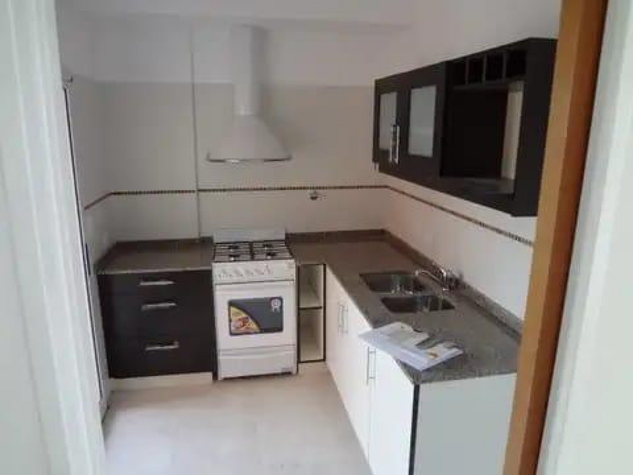 DEPARTAMENTO 2 AMBIENTES EN VENTA EN EDIFICIO MIRADORES II