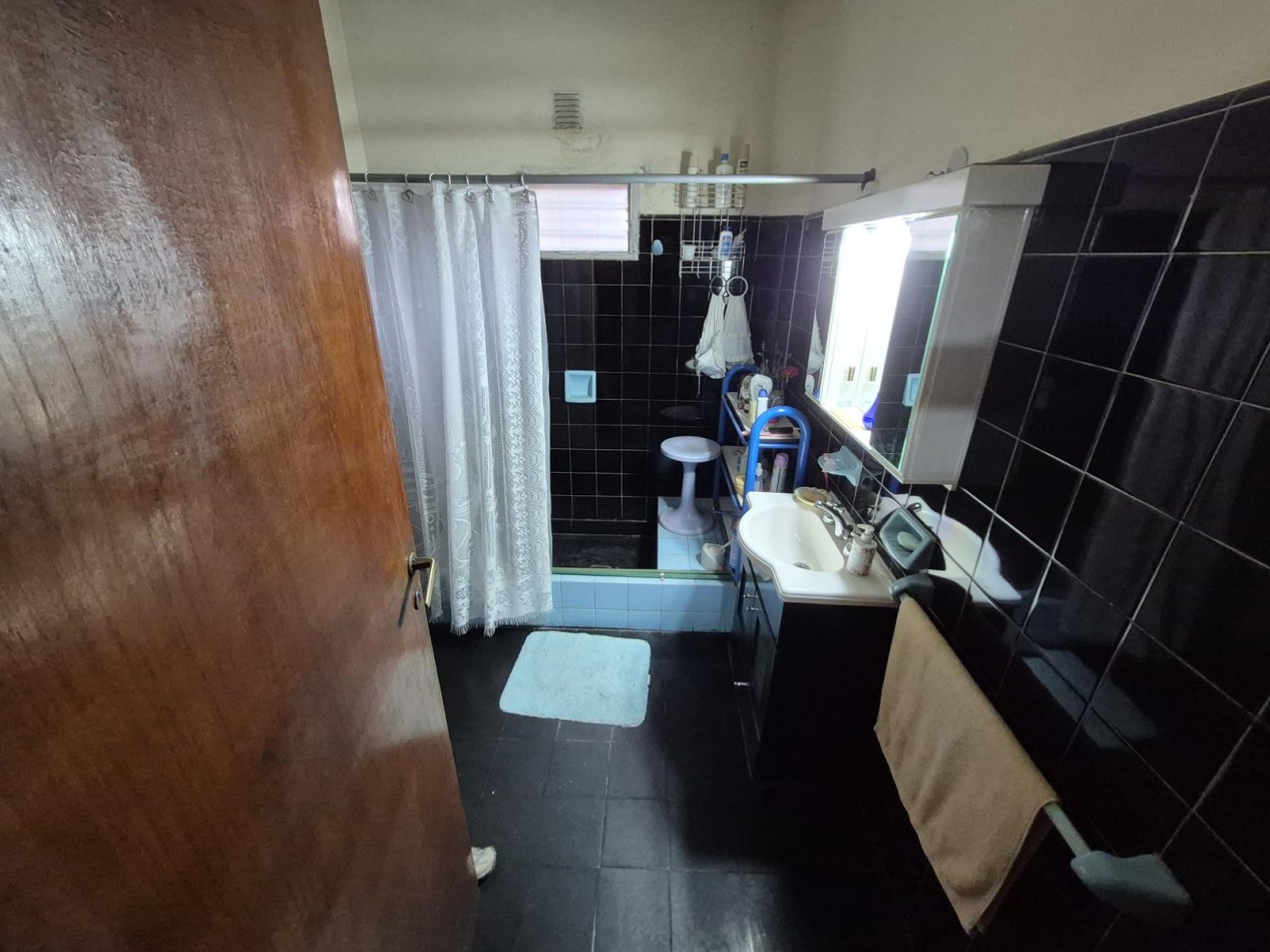 CASA EN VENTA EN JOSE C PAZ
