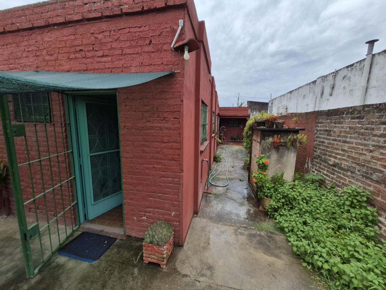 CASA EN VENTA EN JOSE C PAZ