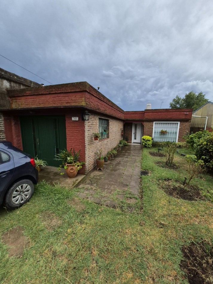 CASA EN VENTA EN JOSE C PAZ