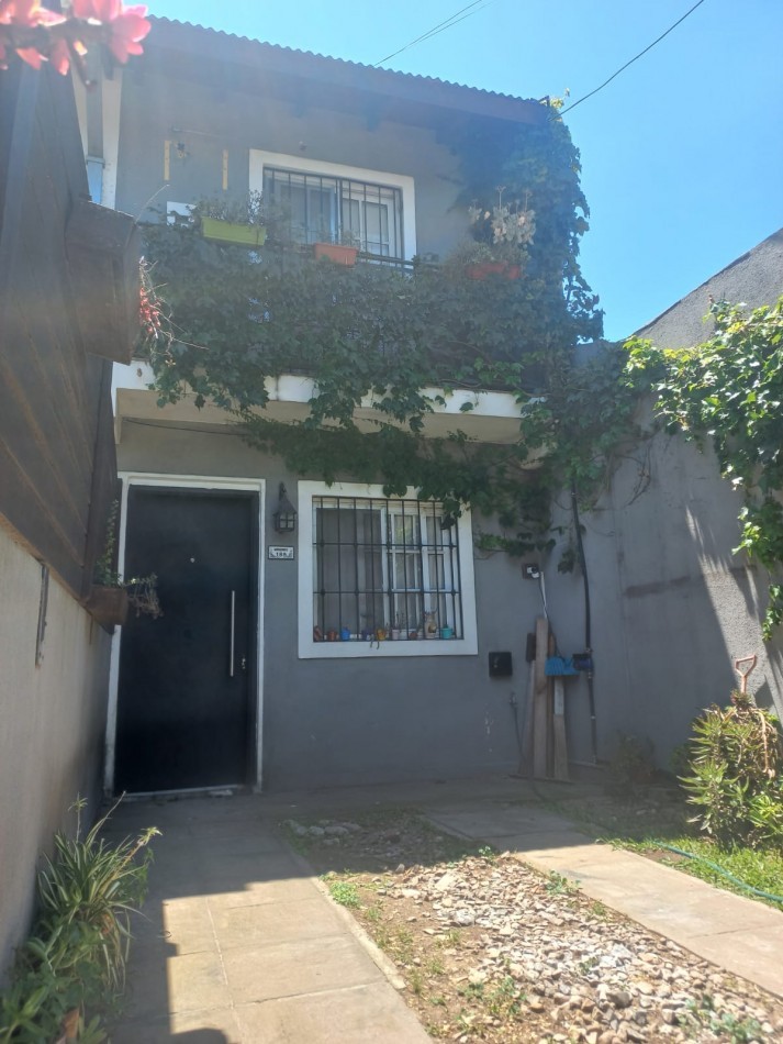 DUPLEX EN VENTA EN BELLA VISTA