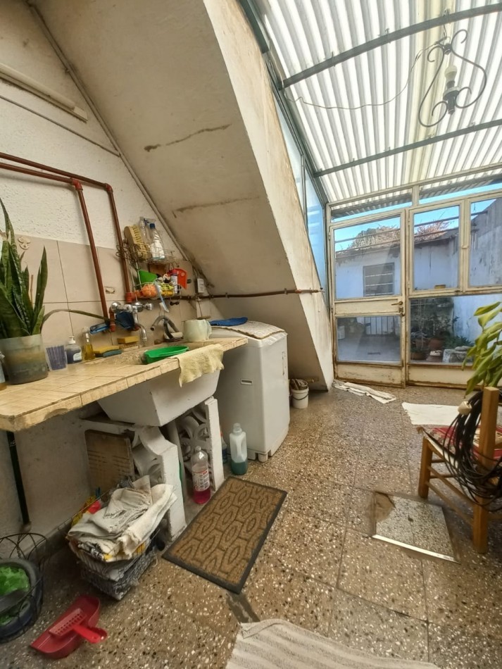 CASA EN VENTA APTA CREDITO EN VENTA EN POLVORINES