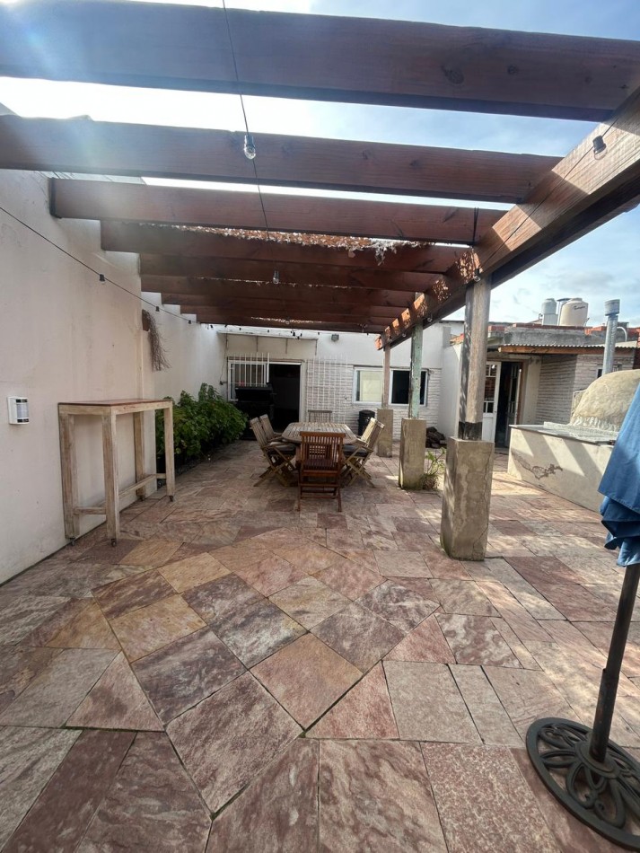 CASA EN VENTA EN BELLA VISTA!!