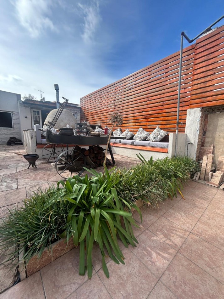 CASA EN VENTA EN BELLA VISTA!!