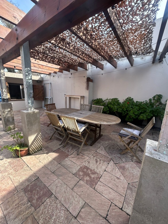 CASA EN VENTA EN BELLA VISTA!!