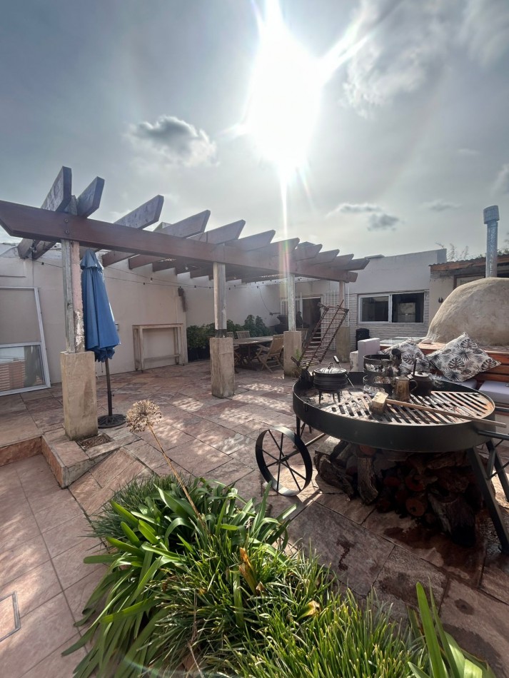 CASA EN VENTA EN BELLA VISTA!!