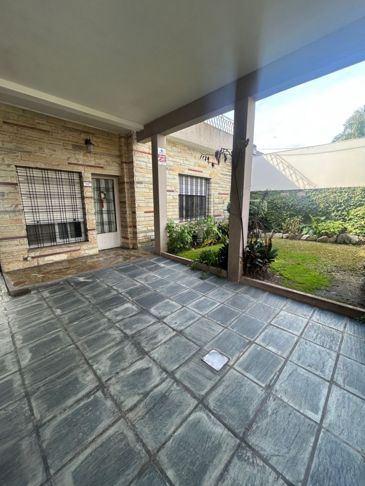 CASA EN VENTA EN BELLA VISTA!!