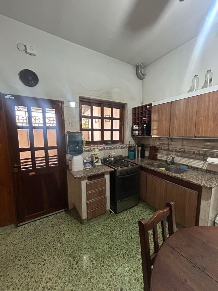 CASA EN VENTA EN BELLA VISTA!!