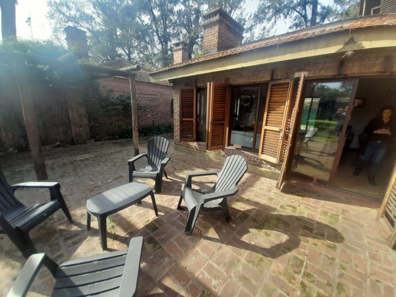 CASA 7 AMBIENTES EN VENTA EN BELLA VISTA!! 