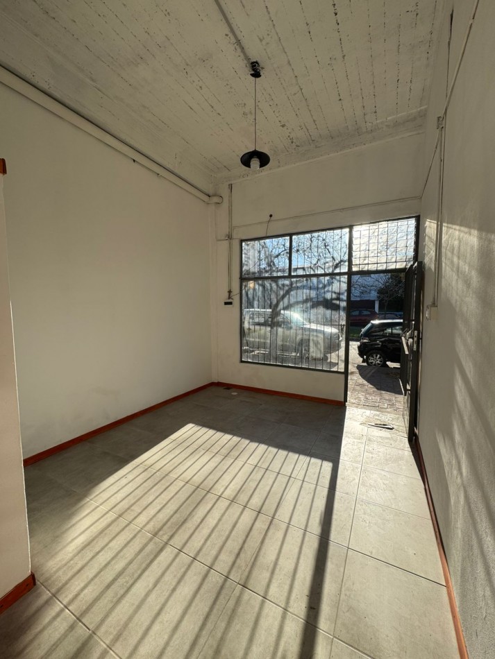 LOCAL COMERCIAL EN ALQUILER EN BELLA VISTA