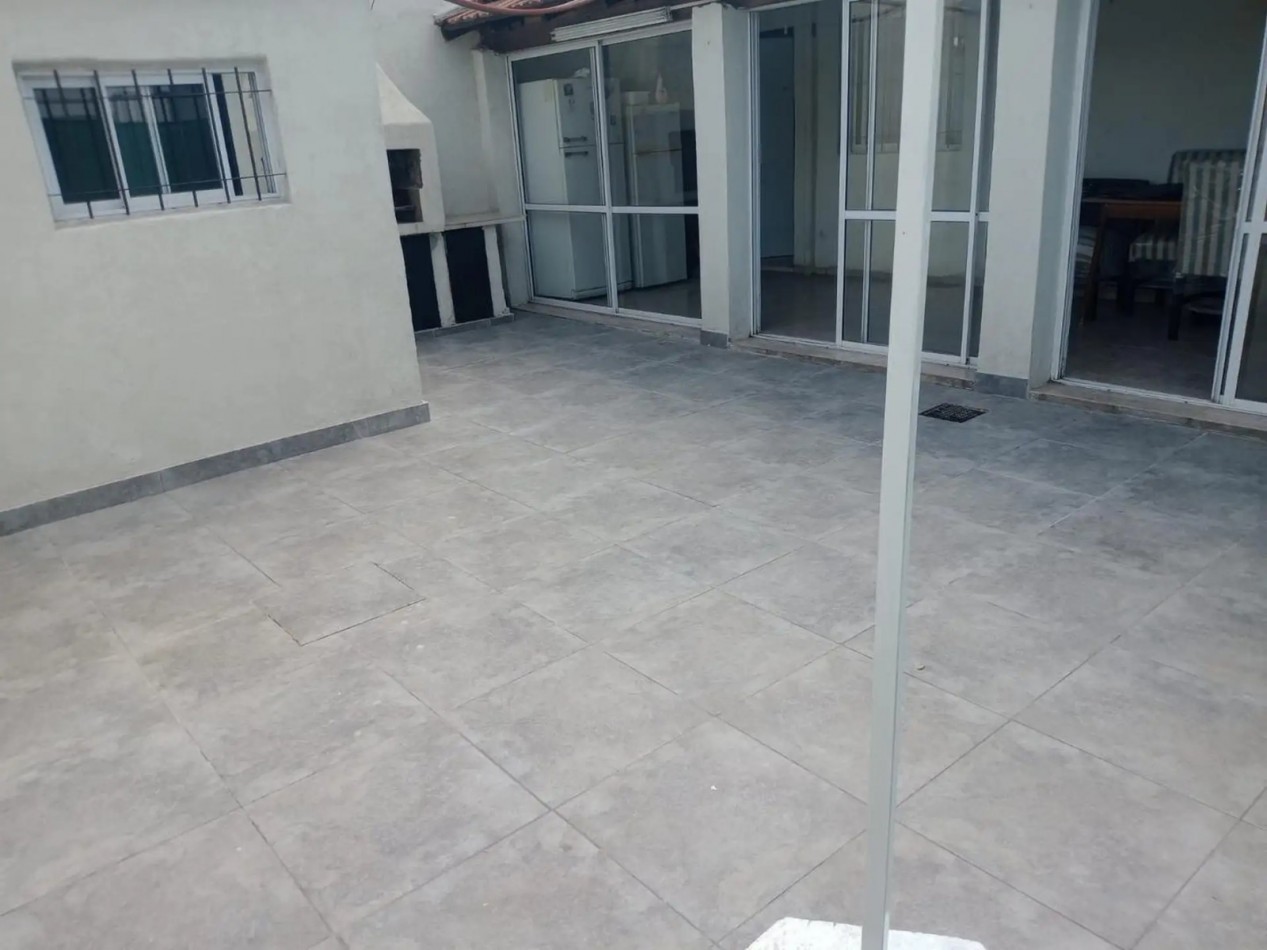 CASA EN ALQUILER EN VILLA DE MAYO!!