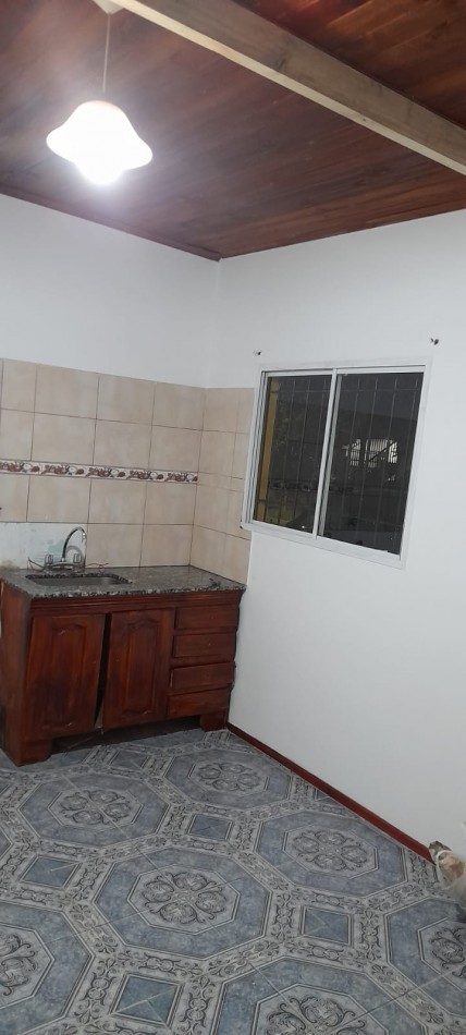 MONOAMBIENTE DIVIDIDO EN ALQUILER EN BELLA VISTA
