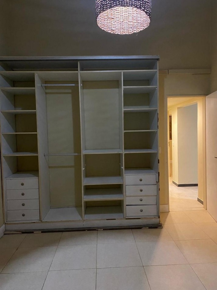 CASA EN VENTA EN JOSE C. PAZ!!