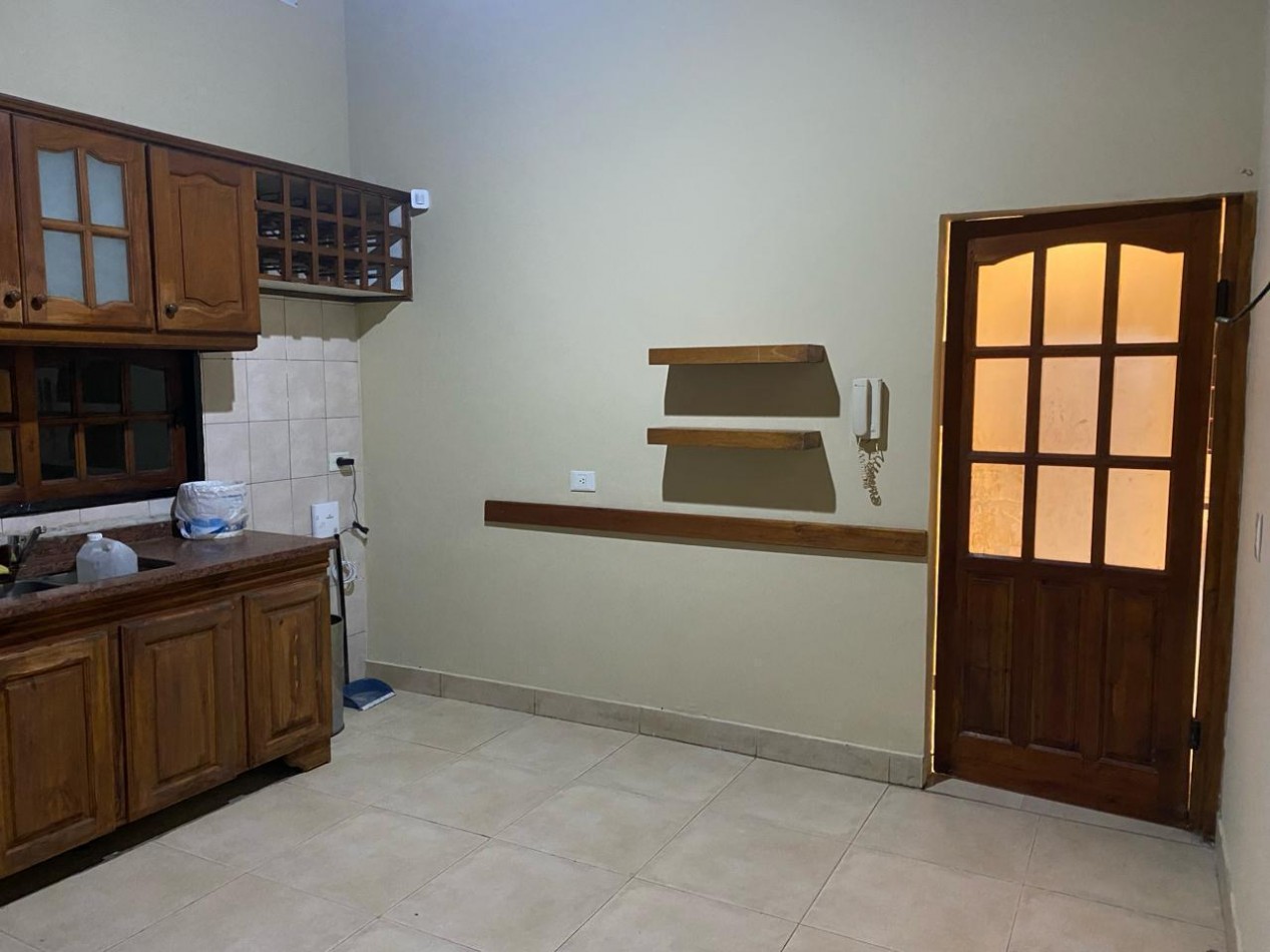 CASA EN VENTA EN JOSE C. PAZ!!