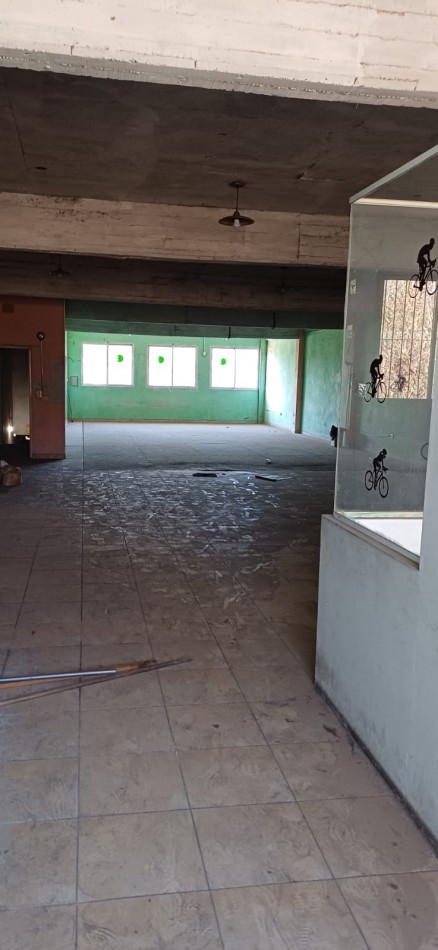 IMPORTANTE LOCAL COMERCIAL EN VENTA EN BELLA VISTA!!