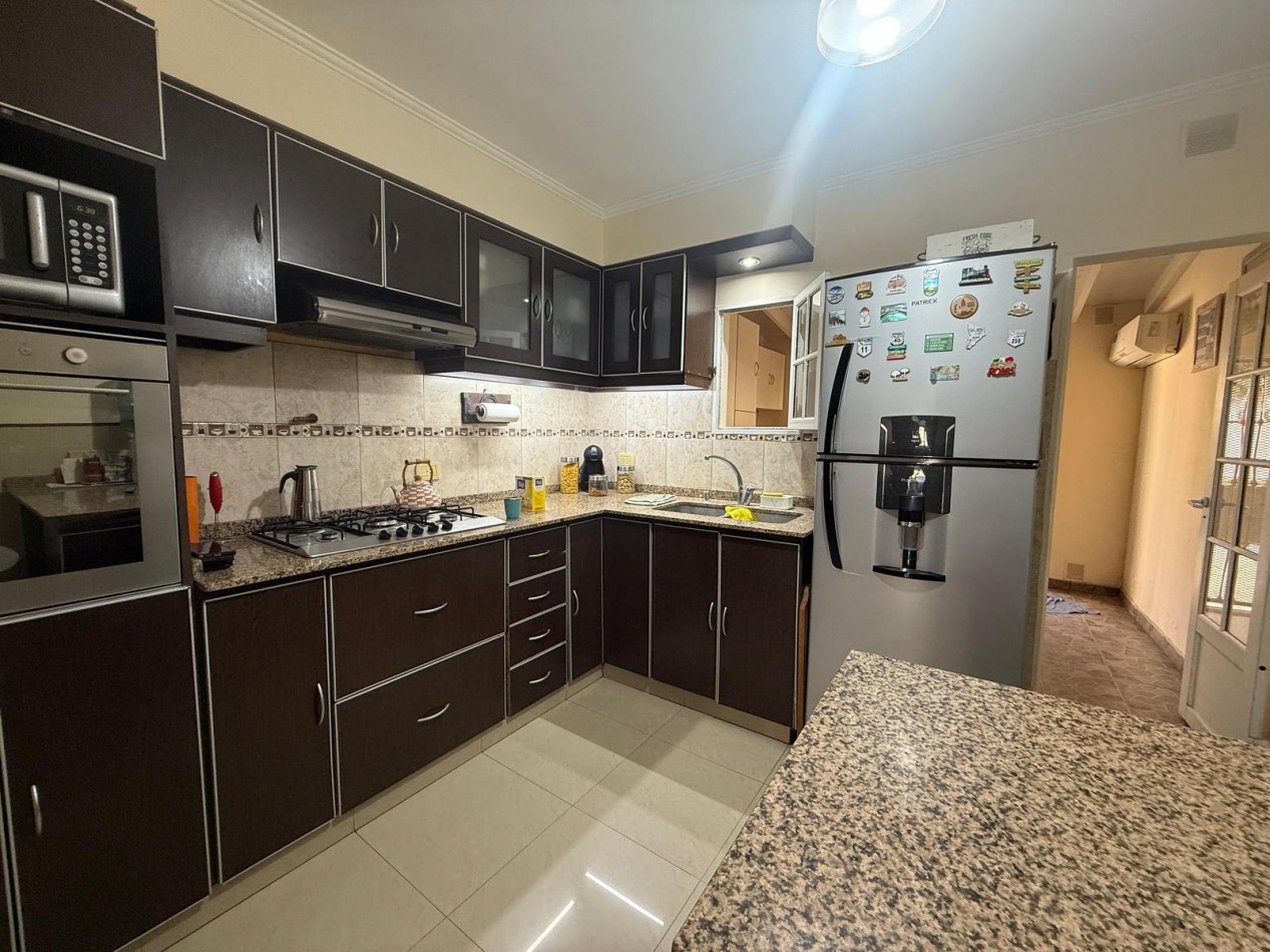 VENTA DE TRIPLEX CON EXCELENTE UBICACION
