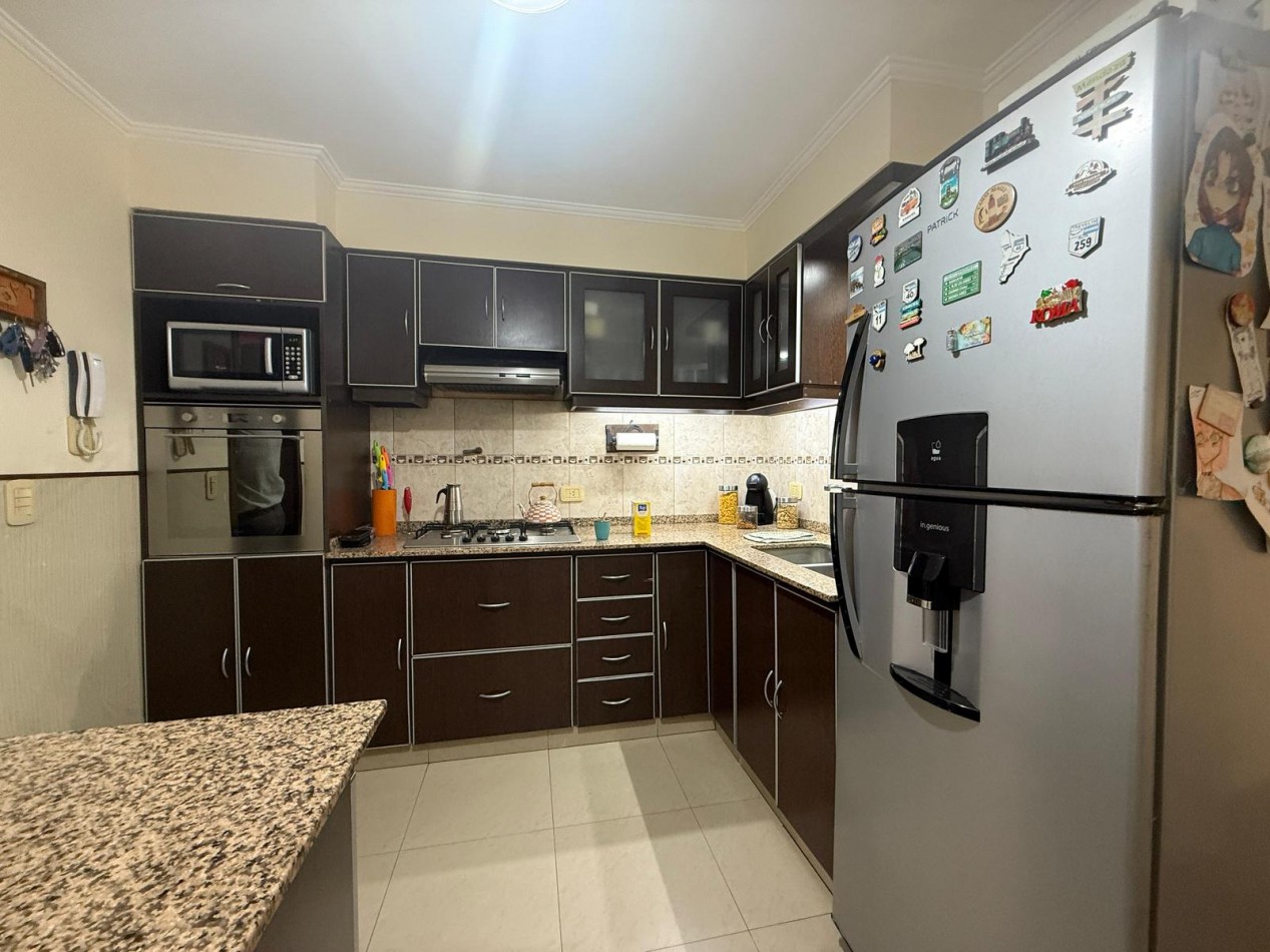 VENTA DE TRIPLEX CON EXCELENTE UBICACION