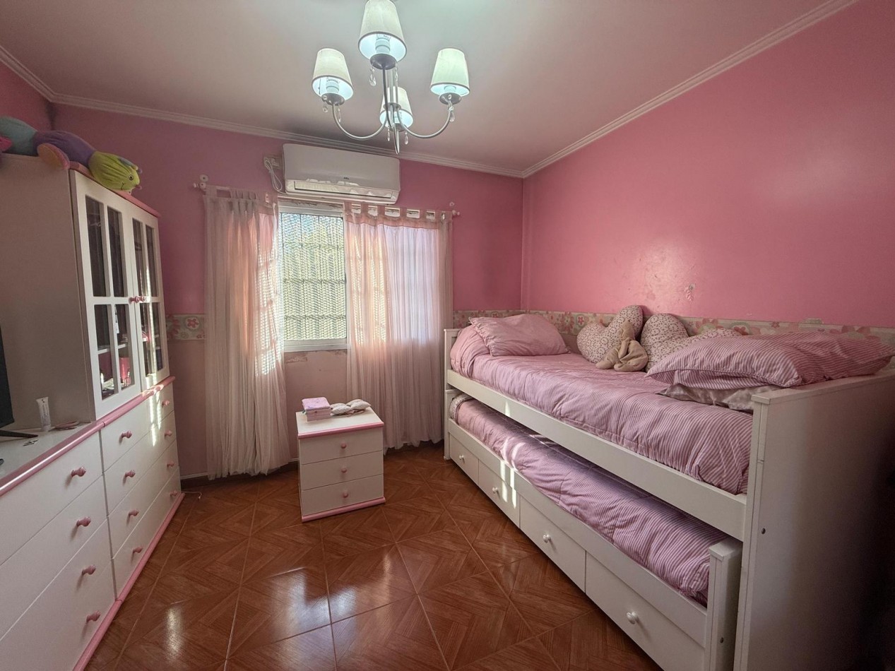 VENTA DE TRIPLEX CON EXCELENTE UBICACION