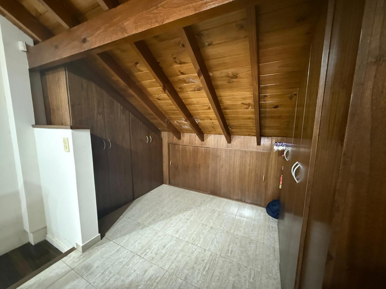 VENTA DE TRIPLEX CON EXCELENTE UBICACION