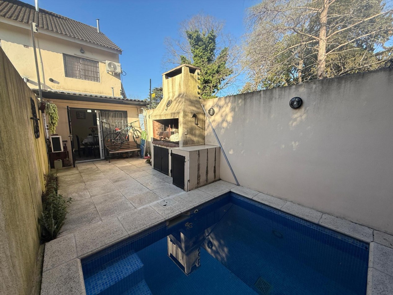 VENTA DE TRIPLEX CON EXCELENTE UBICACION
