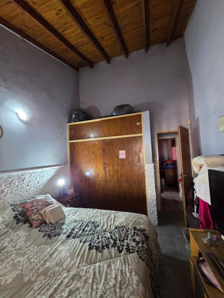 CASA EN VENTA EN JOSE C PAZ