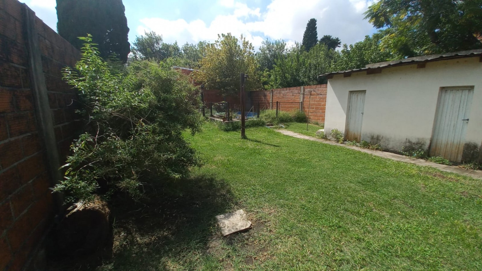 CASA EN VENTA EN JOSE C PAZ