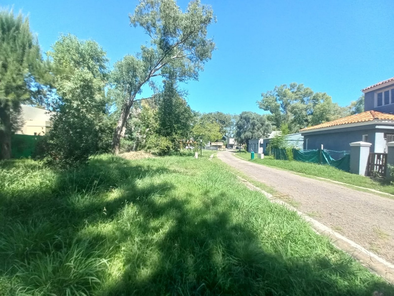 VENTA DE TERRENO EN DEL VISO