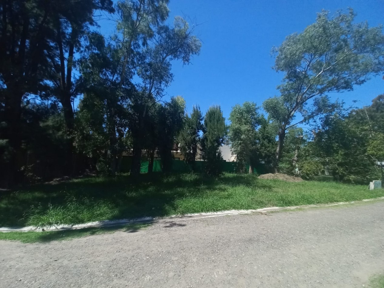 VENTA DE TERRENO EN DEL VISO