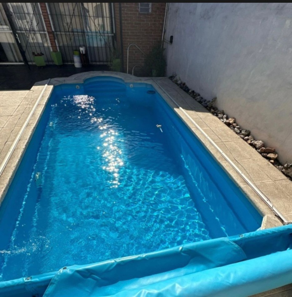 VENTA DE CASA + MONOAMBIENTE EN SAN MIGUEL