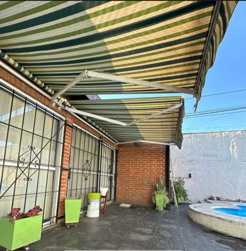 VENTA DE CASA + MONOAMBIENTE EN SAN MIGUEL