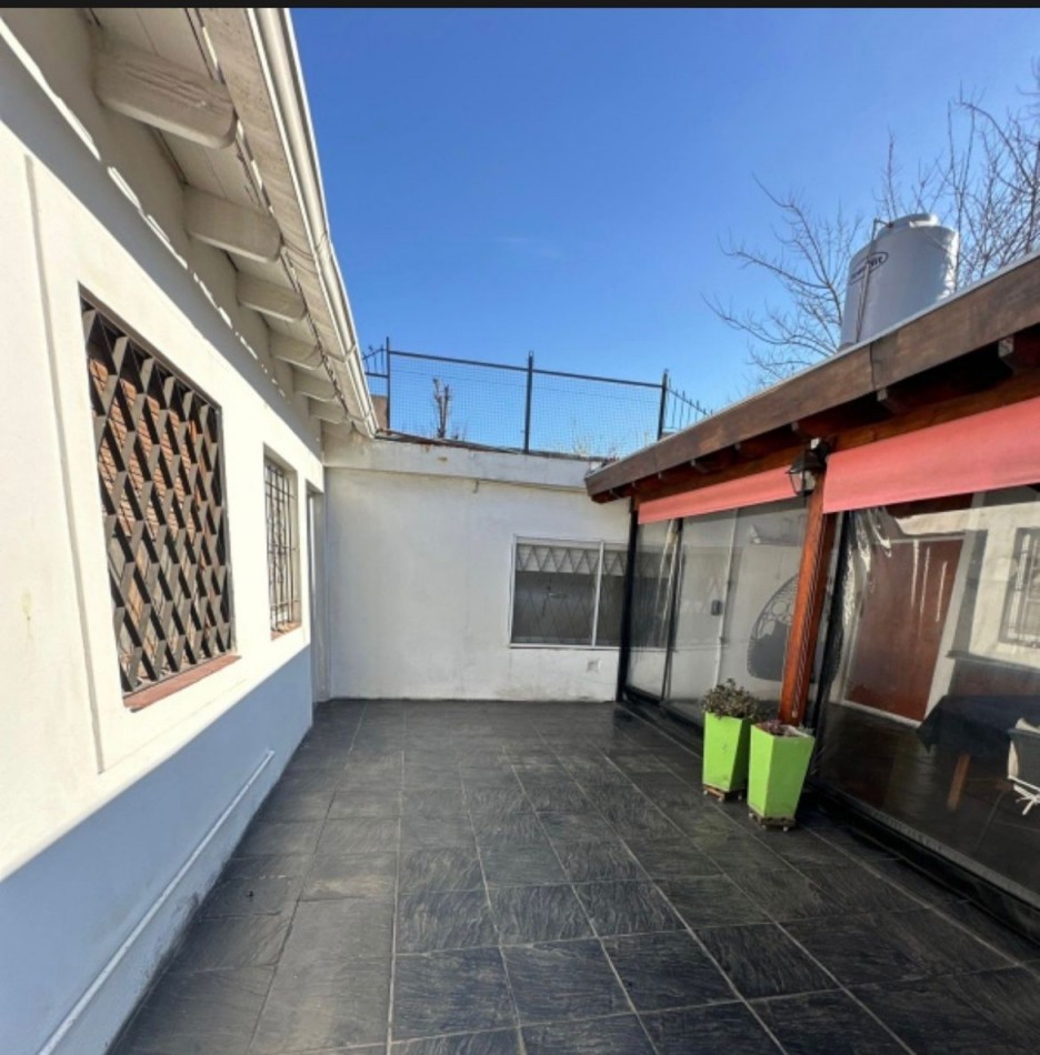 VENTA DE CASA + MONOAMBIENTE EN SAN MIGUEL