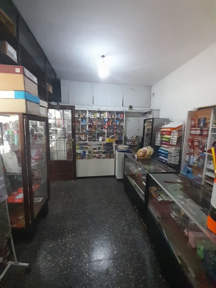 PH EN VENTA CASA Y LOCAL AL FRENTE EN BELLA VISTA