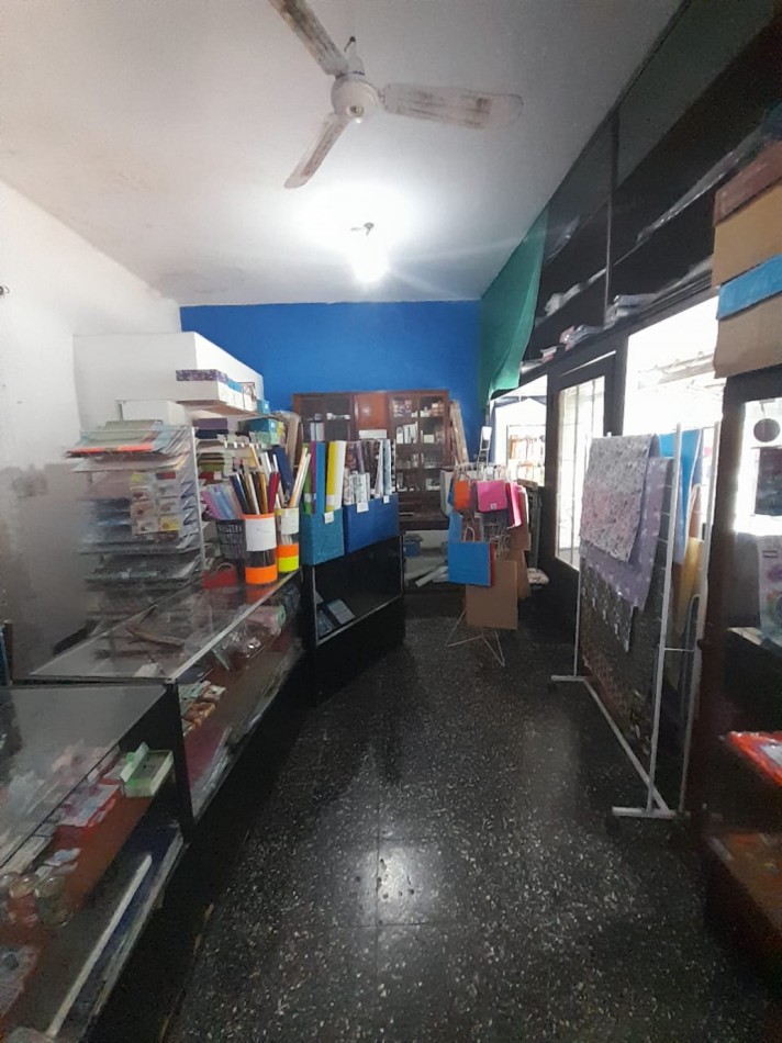 PH EN VENTA CASA Y LOCAL AL FRENTE EN BELLA VISTA