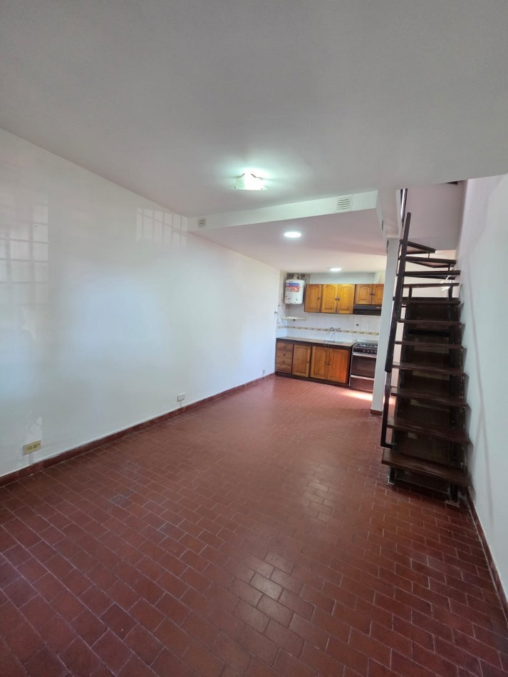 ALQUILER DUPLEX DOS AMBIENTES EN COMPLEJO EN SAN MIGUEL CENTRO