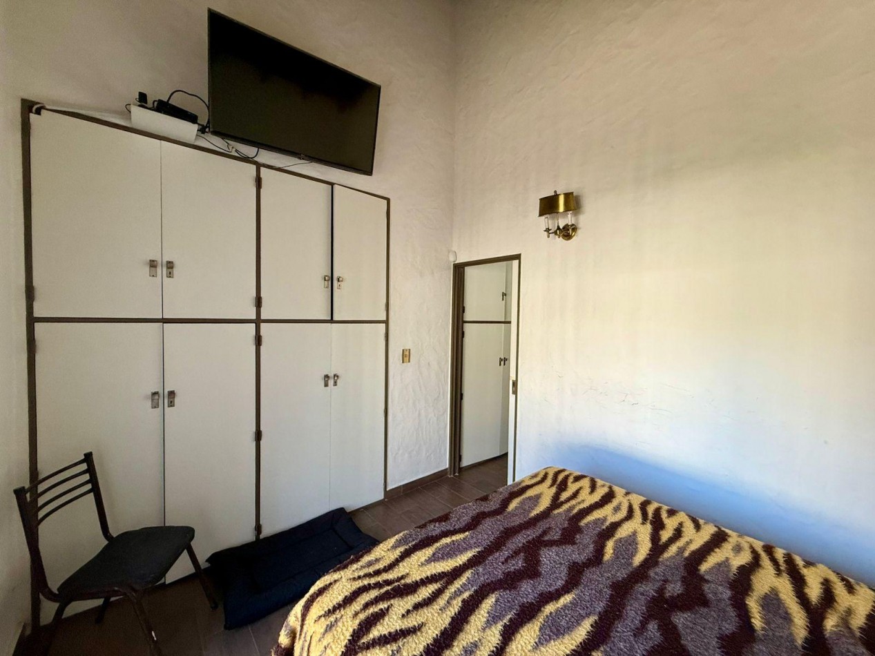 VENTA DE CASA 5 AMBIENTES EN BARRIO SAN MIGUEL DE GHISO