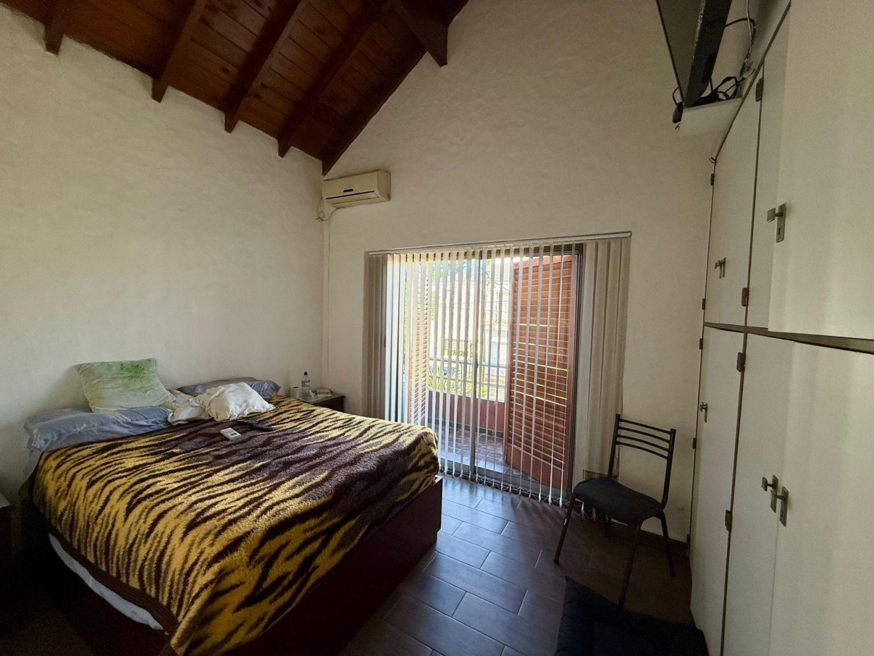 VENTA DE CASA 5 AMBIENTES EN BARRIO SAN MIGUEL DE GHISO