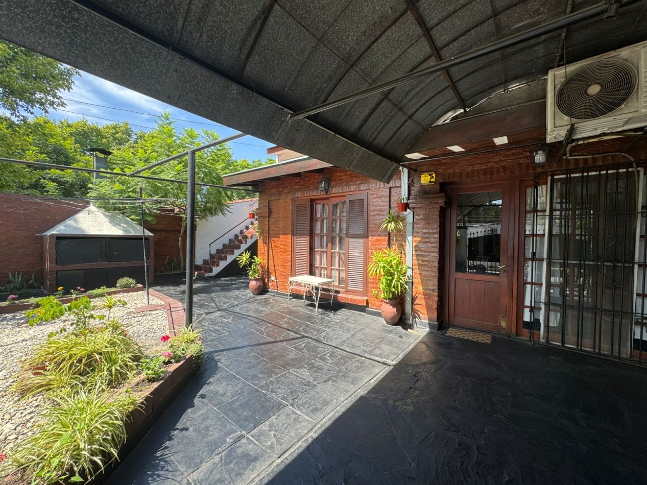2 CASAS DE 4 AMBIENTES A LA VENTA EN BELLA VISTA